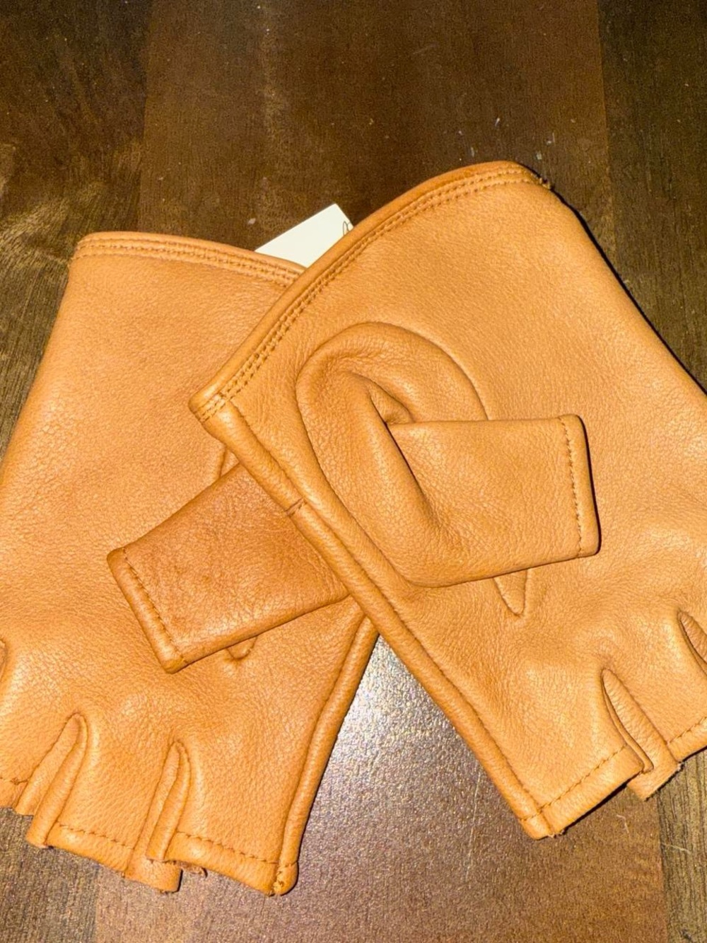 UGG Women's Fingerless Leather Driving Gloves - Camel - Picture 2 of 3